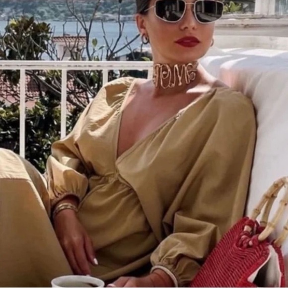 AMORE” Choker Gold Necklace Hot Item - Picture 5 of 7